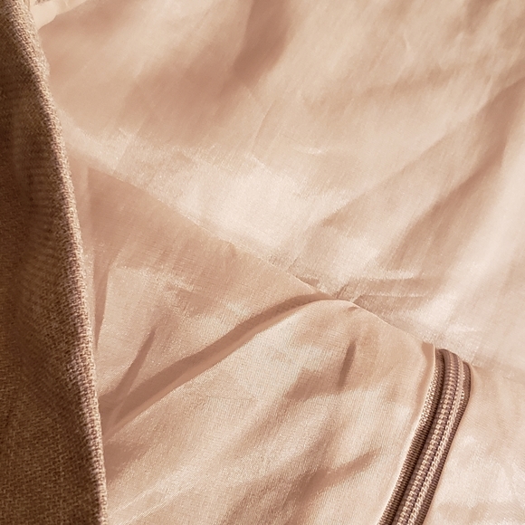 Escada Skirt - Picture 14 of 15